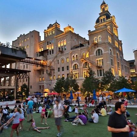 Private Hot Tub3Bd2Ba 2 Miles To Sa River Walk San Antonio Eksteriør bilde