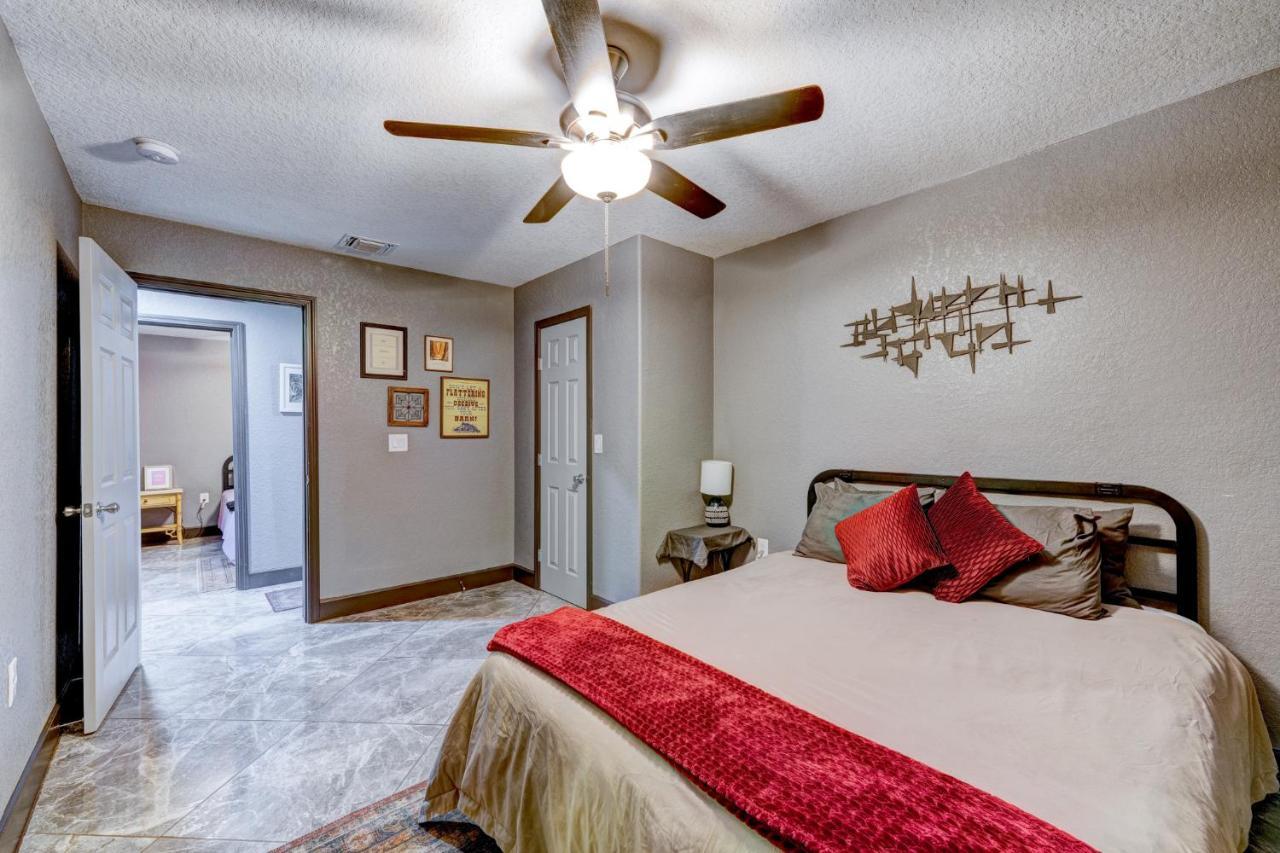 Private Hot Tub3Bd2Ba 2 Miles To Sa River Walk San Antonio Eksteriør bilde